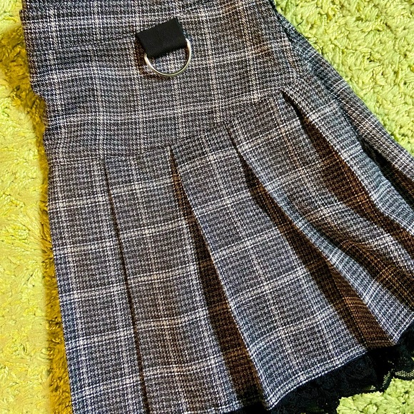 Current mood grey pleated plaid mini skirt with lace XS - Picture 2 of 4